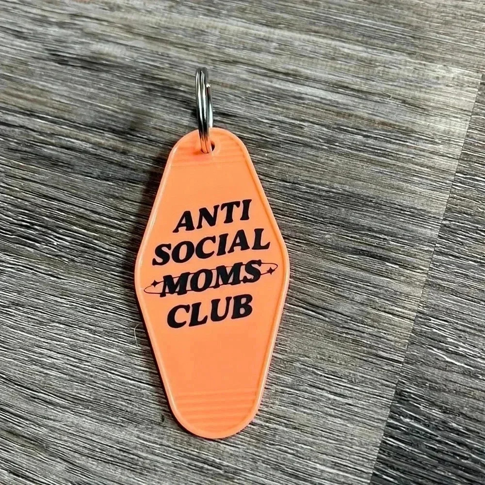 New  motel keychain​